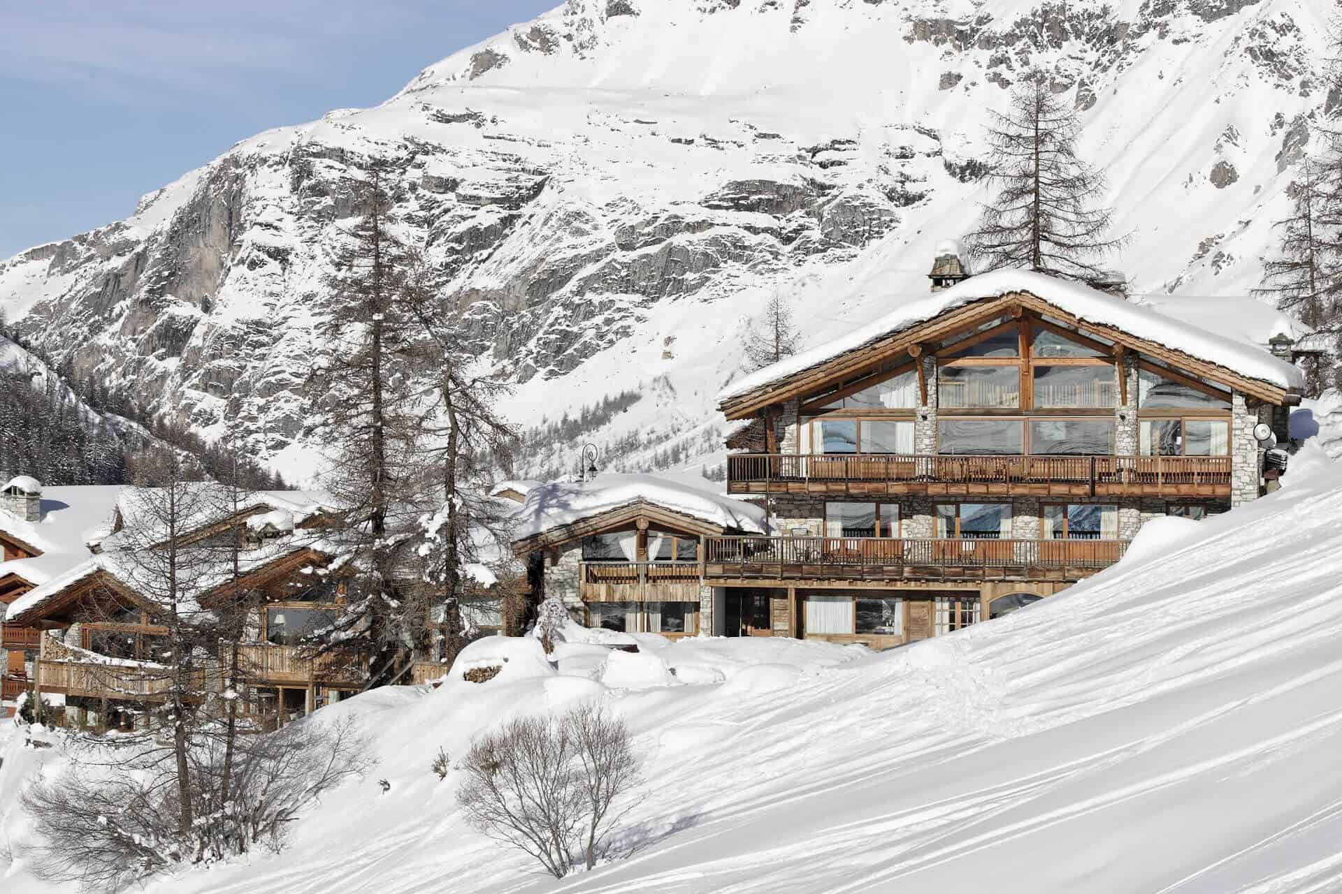 YOUR LUXURY SKI CHALET AWAITS