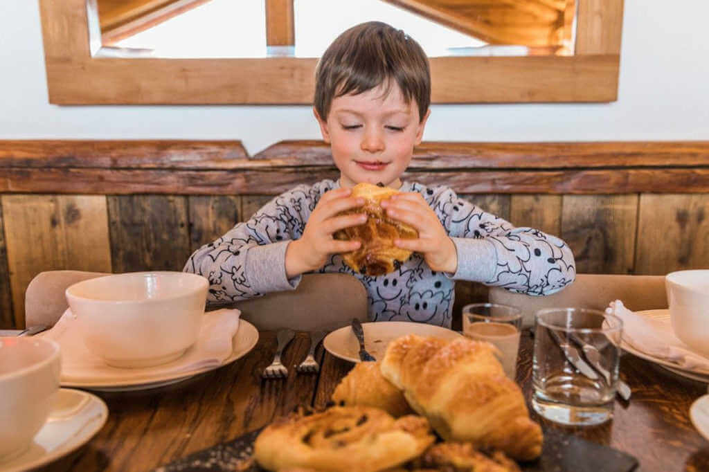 Family breakfast at Le Chardon Val d'Isère